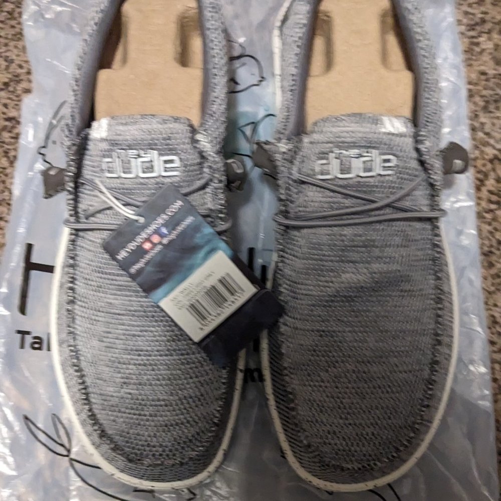 Hey dudes with tags size 10